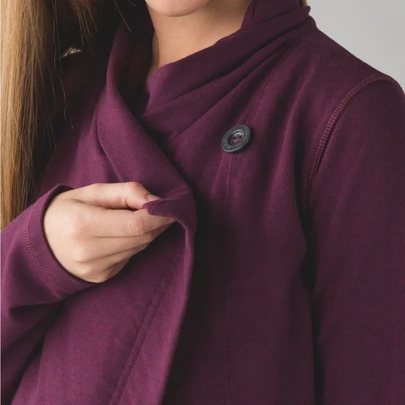 Authentic Lululemon Athletica Restore Wrap, Heathered Red Grape/Purple, Size 6 - Picture 3 of 14